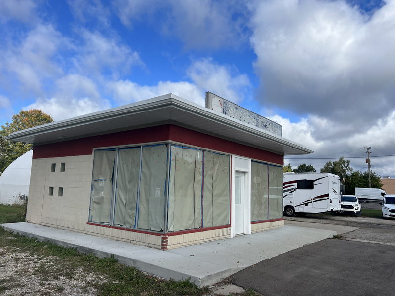 Carls 76  Gas Station - October 8 2023 (newer photo)